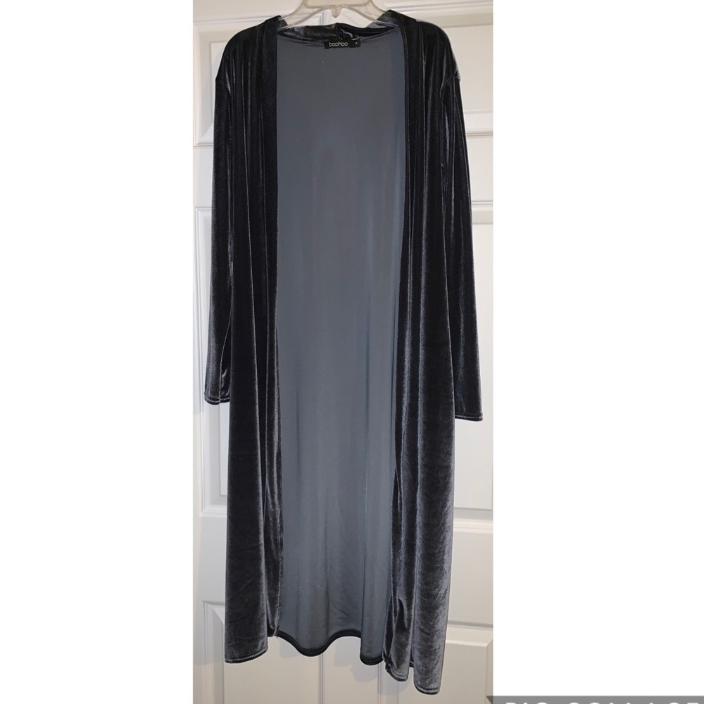 Boohoo Velvet Duster Cardigan Size M